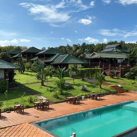 Ratanakiri Paradise Hotel & Restaurant バンラング エクステリア 写真
