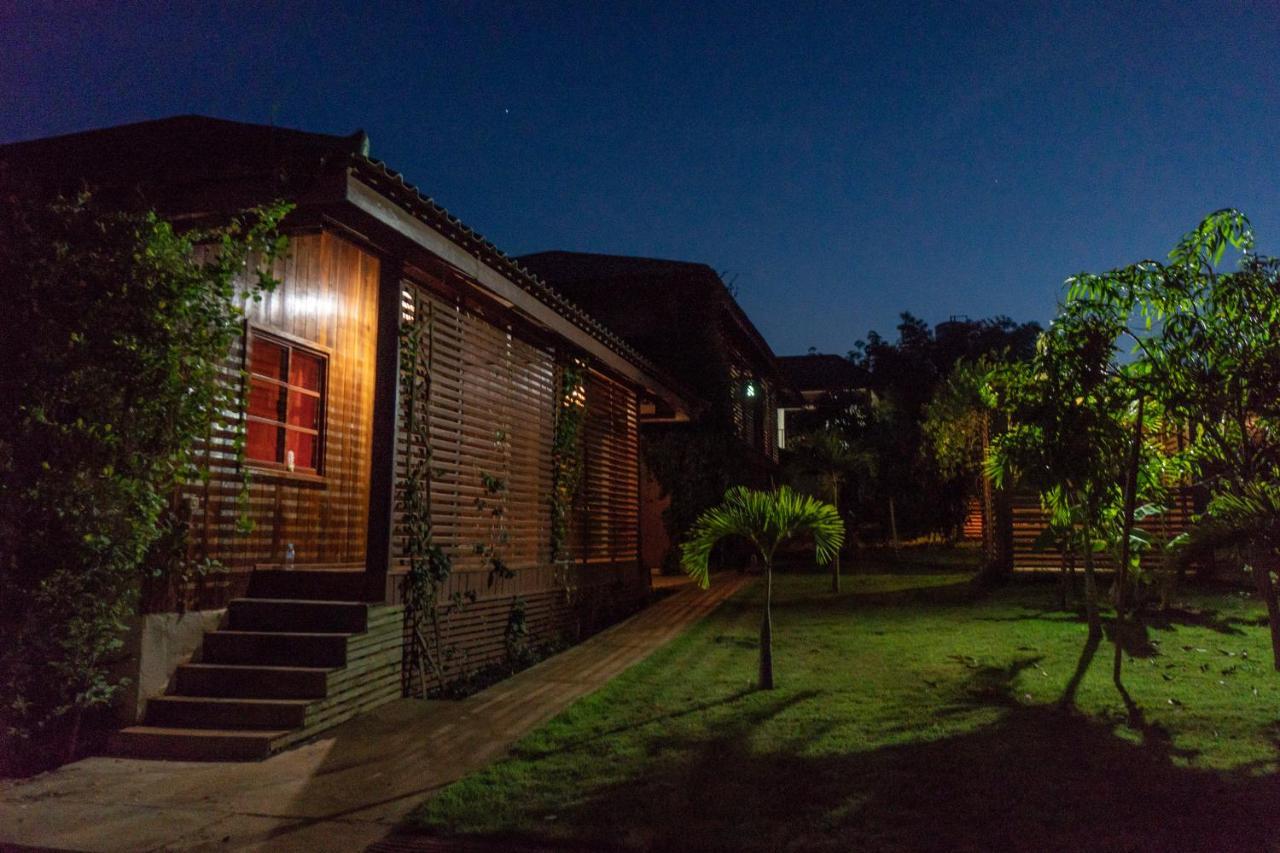 Ratanakiri Paradise Hotel & Restaurant バンラング エクステリア 写真