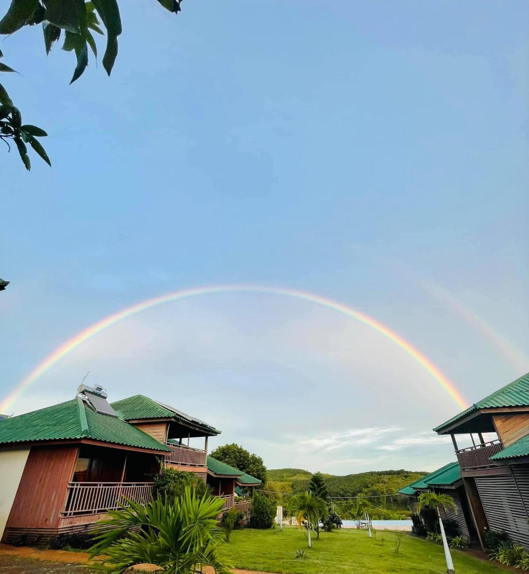 Ratanakiri Paradise Hotel & Restaurant バンラング エクステリア 写真