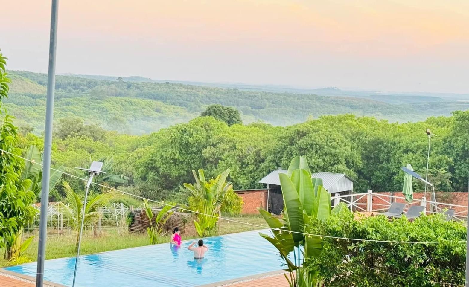 Ratanakiri Paradise Hotel & Restaurant バンラング エクステリア 写真