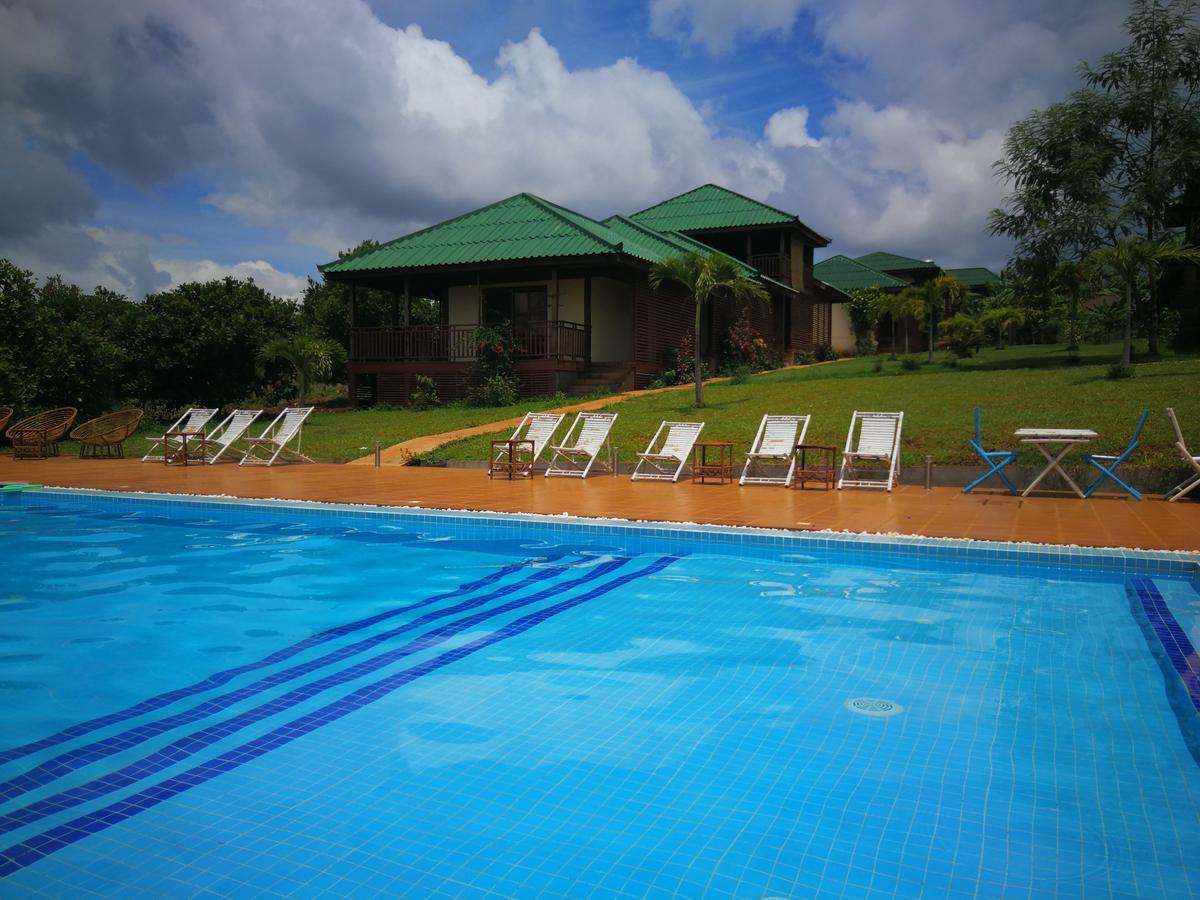 Ratanakiri Paradise Hotel & Restaurant バンラング エクステリア 写真